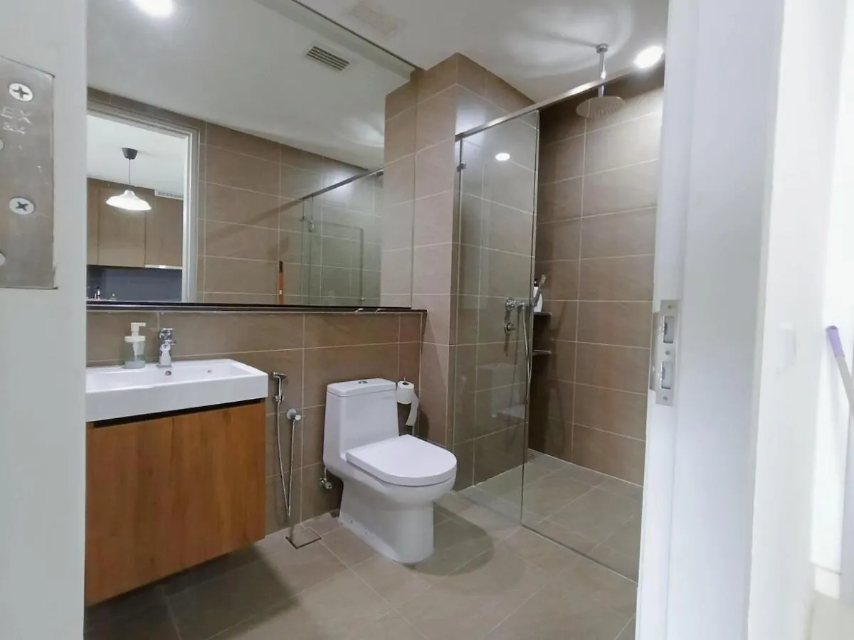 Grand Medini Legoland And Gleneagle 2Pax Apartment Johor Bahru